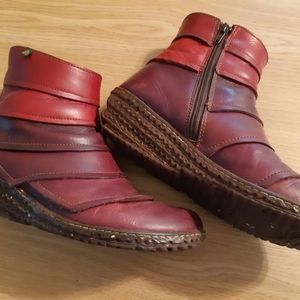 El Naturalista Ankle Boots